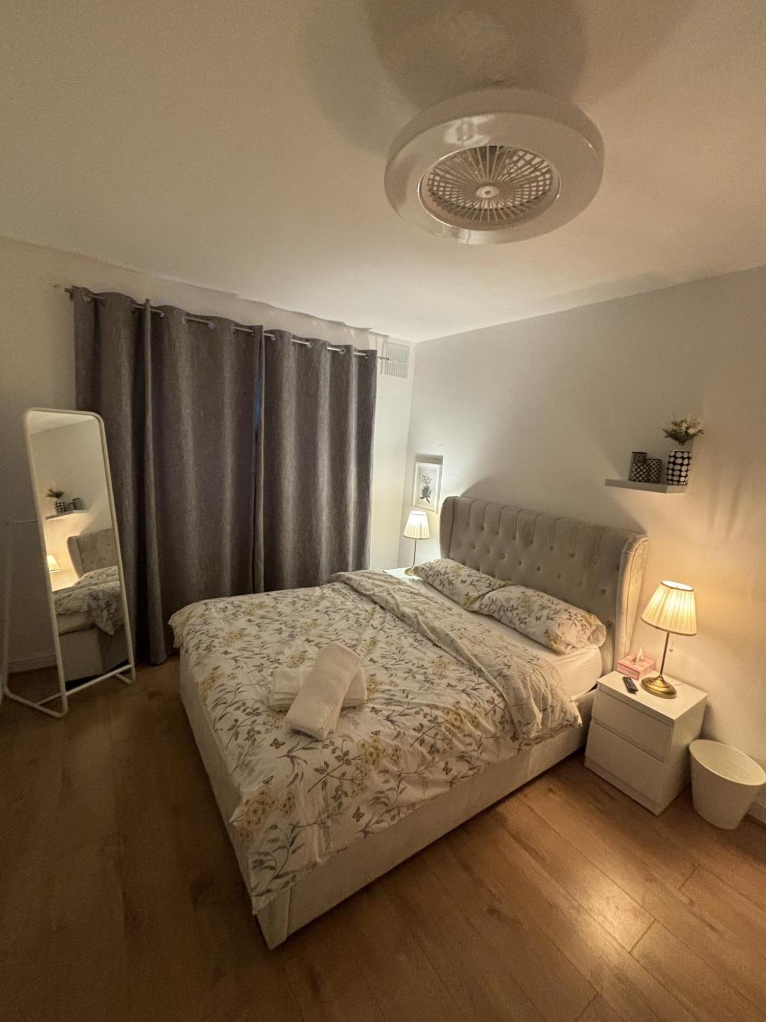 Charming And Cosy London Home, Garden, Parking & Family Fun 米切姆 外观 照片